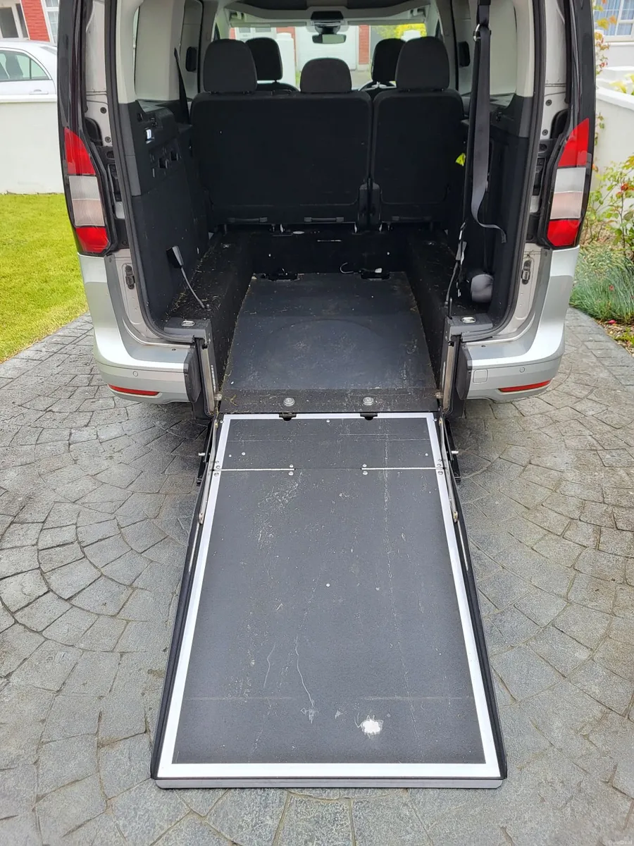 Ford Tourneo Connect 2023 Wheel Chair Taxi Spec - Image 4