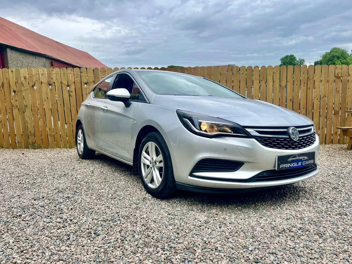 Vauxhall Astra 2017 AUTOMATIC - Image 2