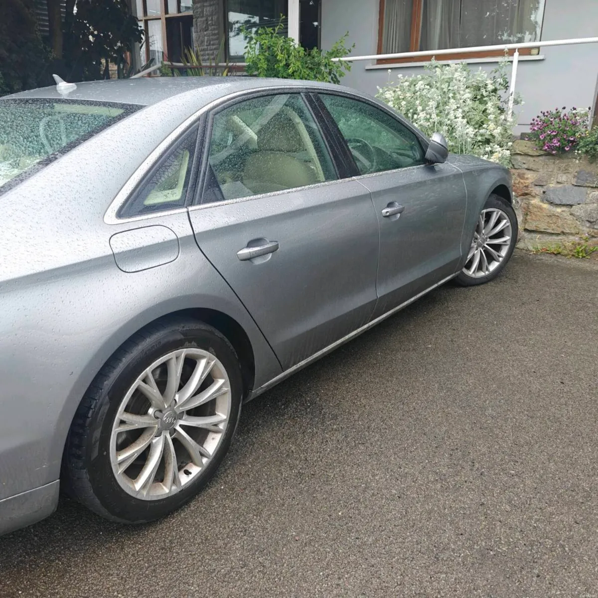 Audi A8 4.2 V8 twin turbo TDI - Image 4