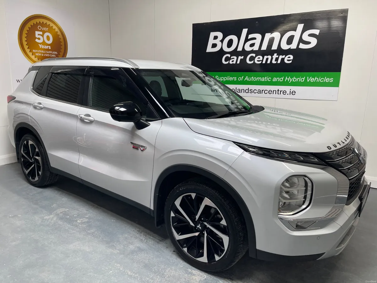 222 Mitsubishi Outlander 7 Seater Hybrid Automatic - Image 3