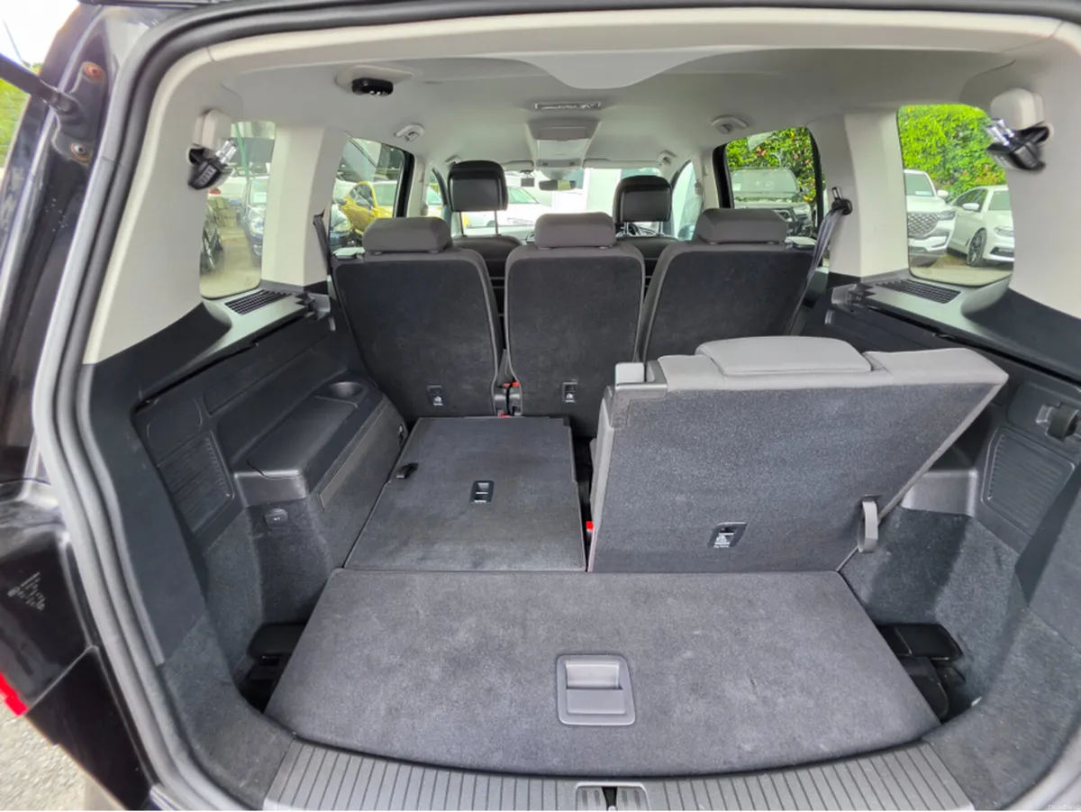 Volkswagen Touran ( 172 REG ) 1.4 TSI AUTOMATIC 7 - Image 6