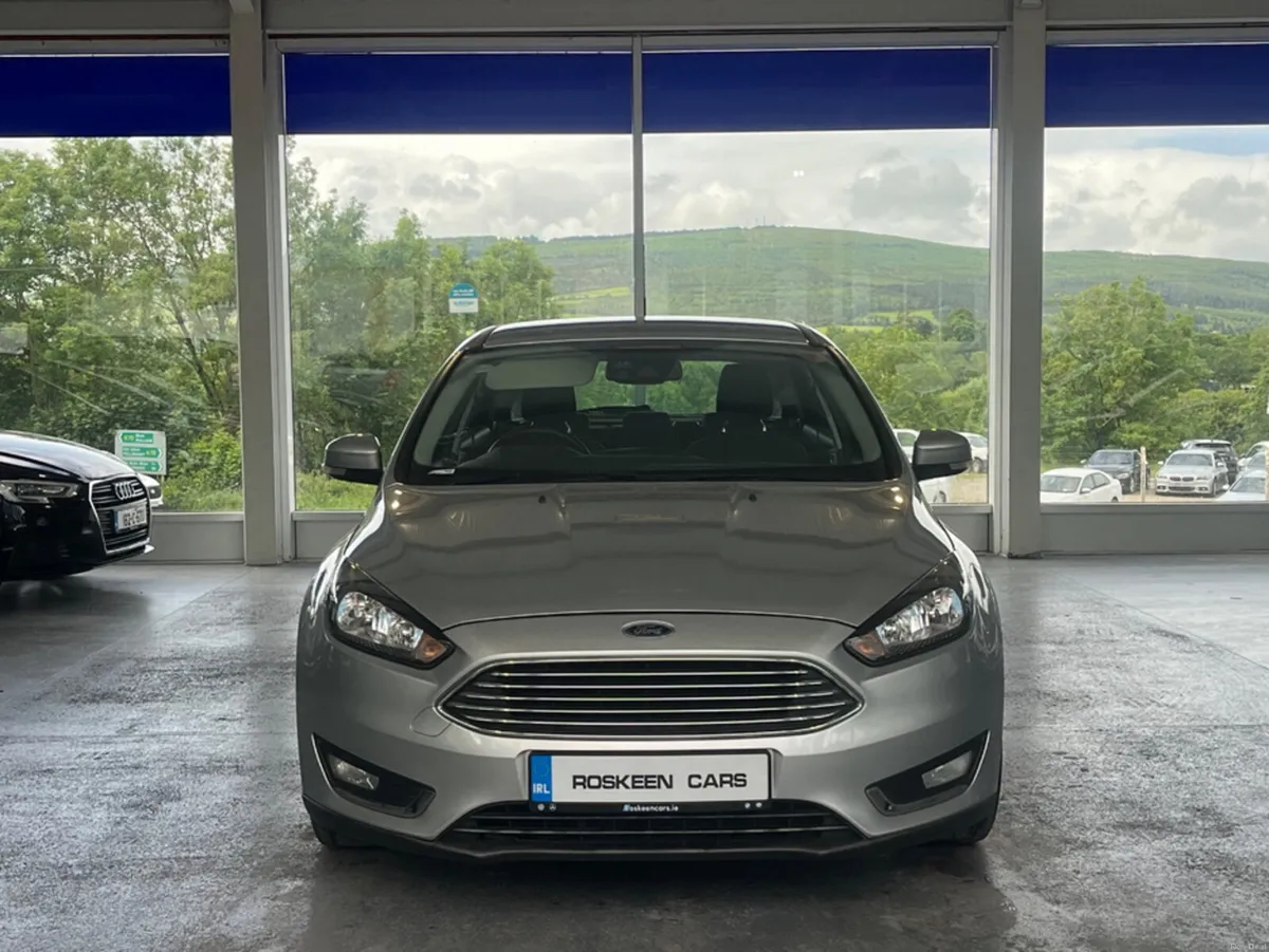 Ford Focus TITANIUM TDCI - Image 2