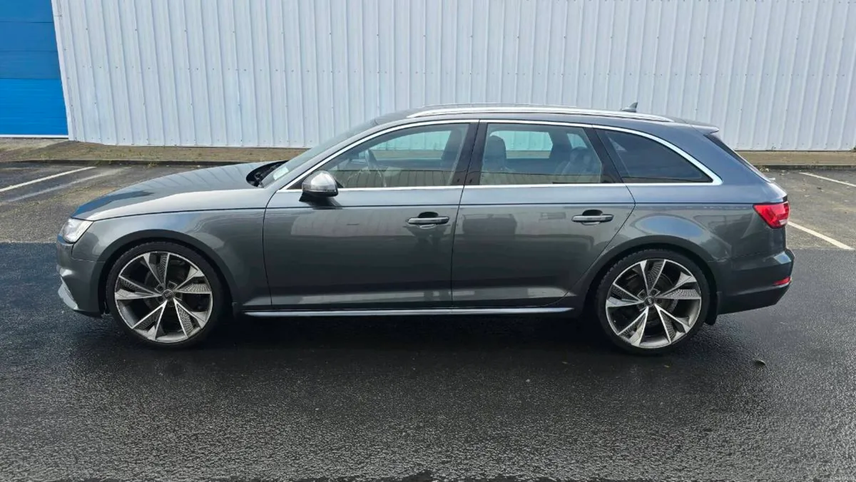 2016 Audi A4 S-Line Estate 2.0tdi 150hp - Image 3