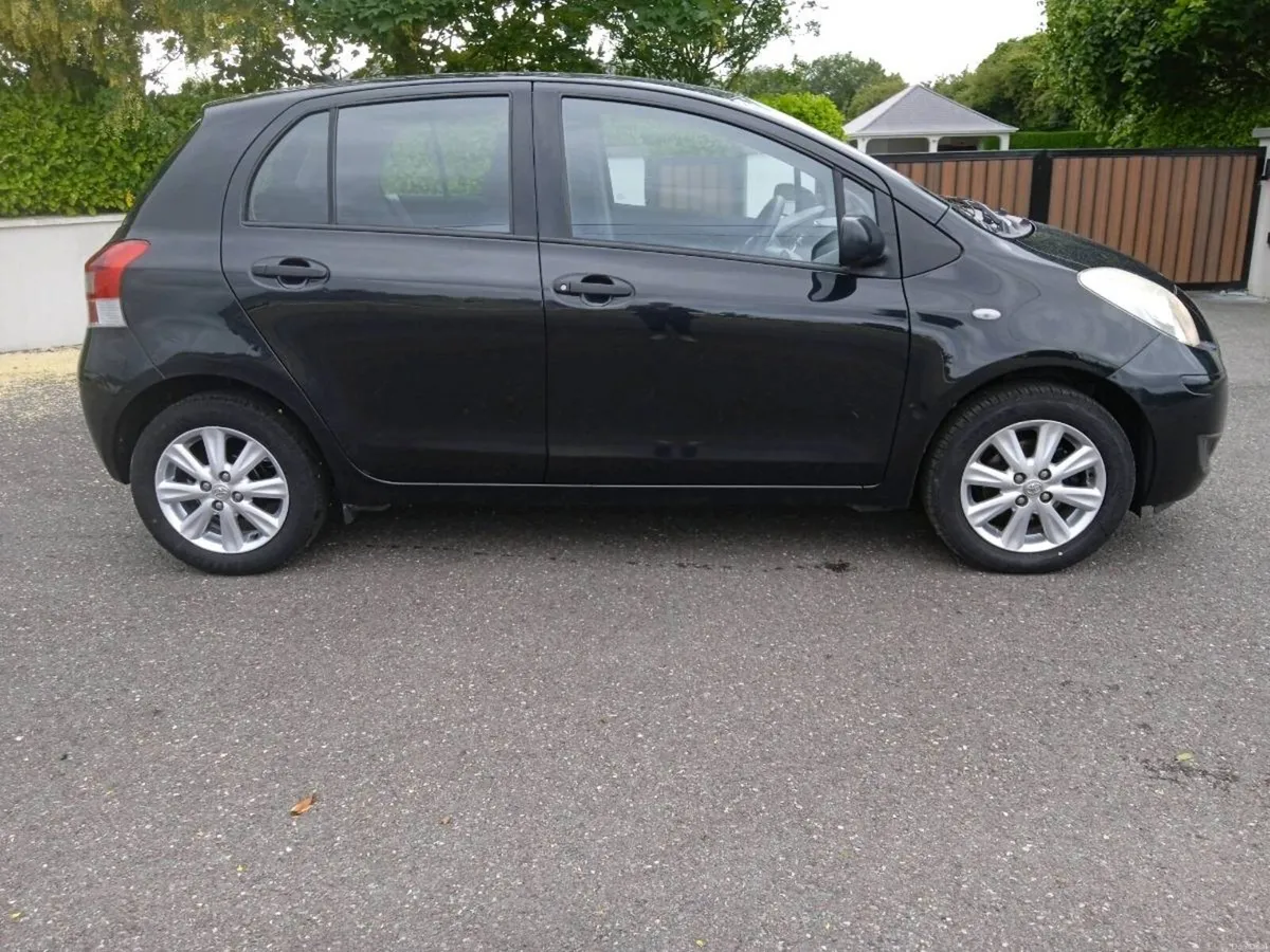 Car - Image 1