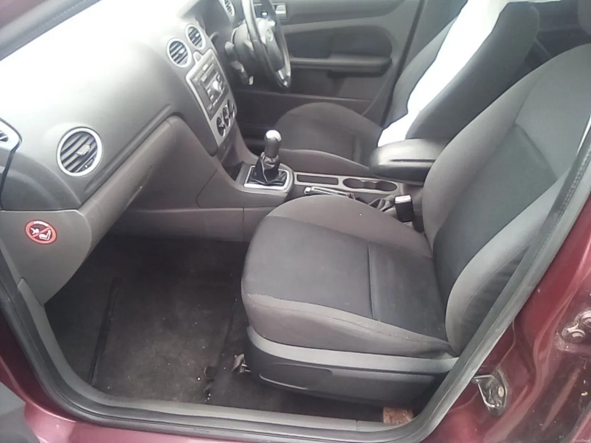 Ford Focus 2005 1.4 petrol  with n.c.t. - Image 2