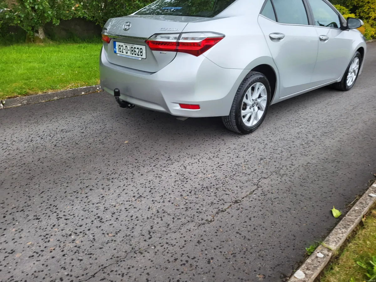 Toyota Corolla  1.3 petrol  luna  low kms - Image 3