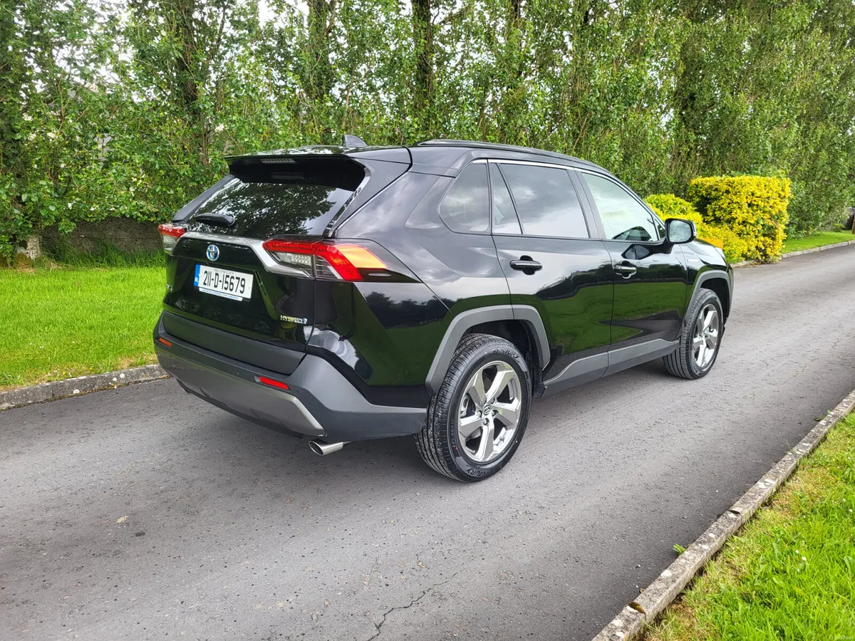 Toyota RAV4  SOL.  HYBRID    LOW KMS - Image 3