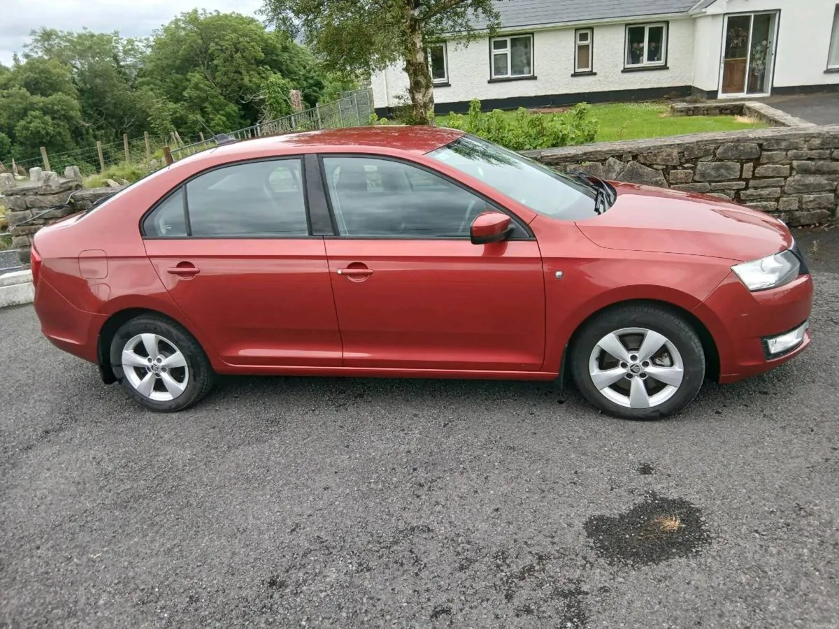 Car - Image 3