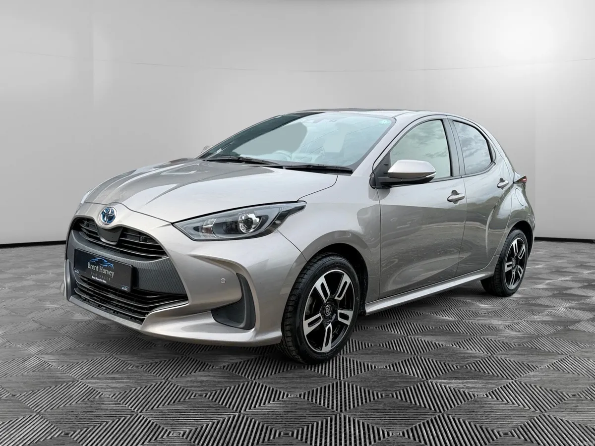Toyota Yaris 1.5 Hybrid - Image 1
