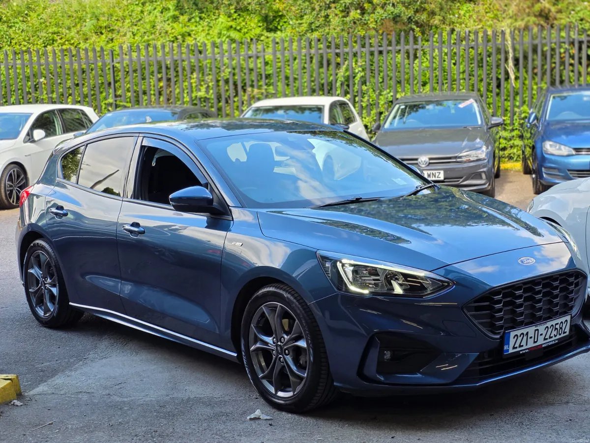 FORD FOCUS 1.0 PETROL MANUAL HYBRID - Image 4