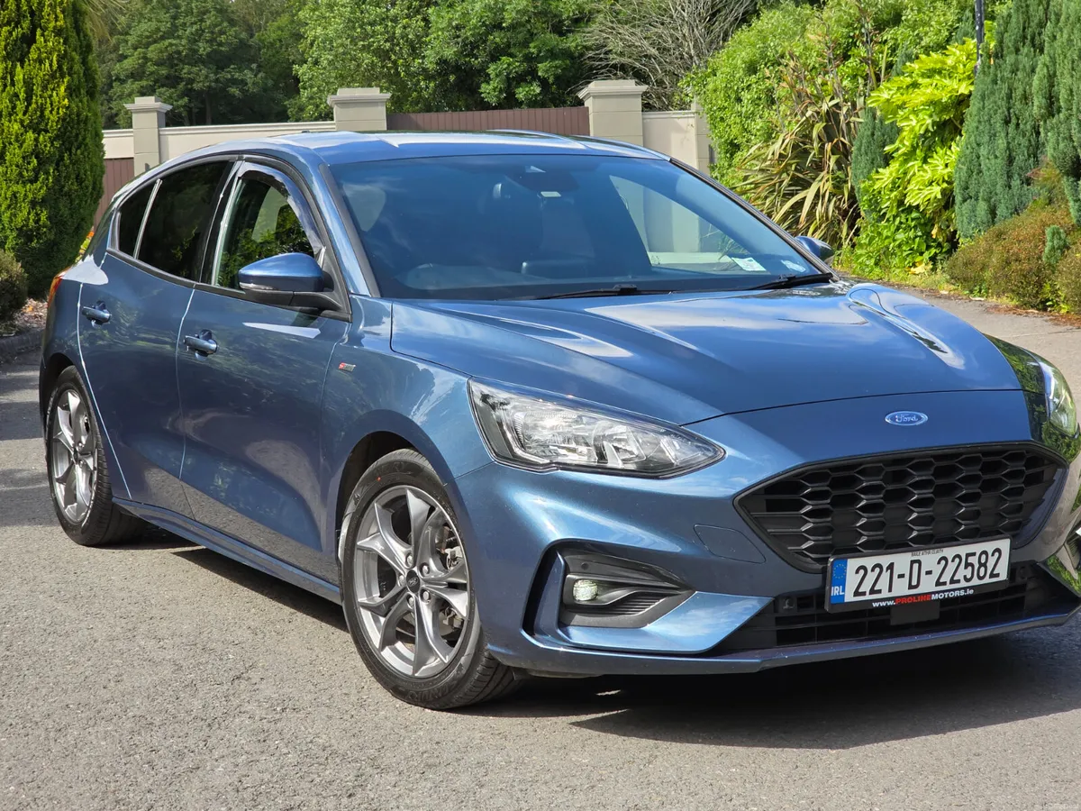 FORD FOCUS 1.0 PETROL MANUAL HYBRID - Image 2