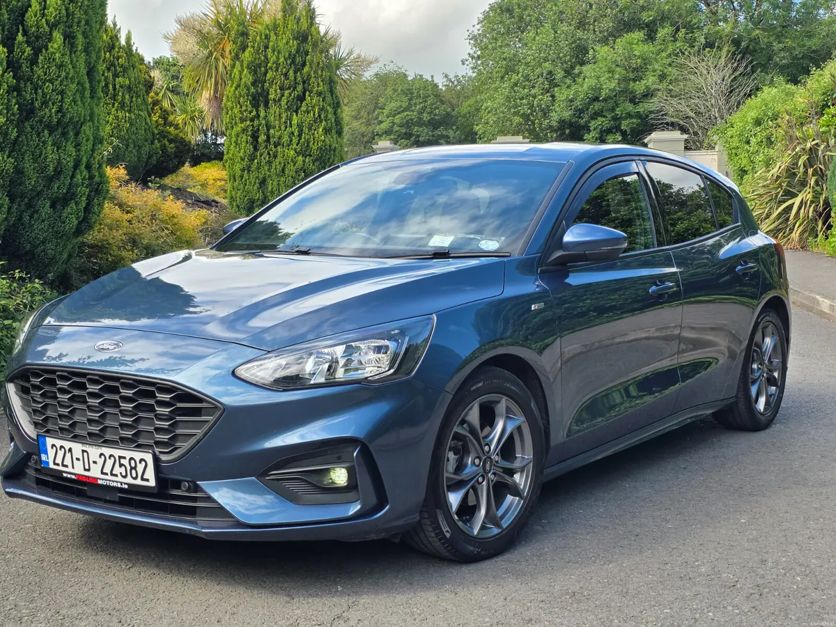 FORD FOCUS 1.0 PETROL MANUAL HYBRID - Image 1