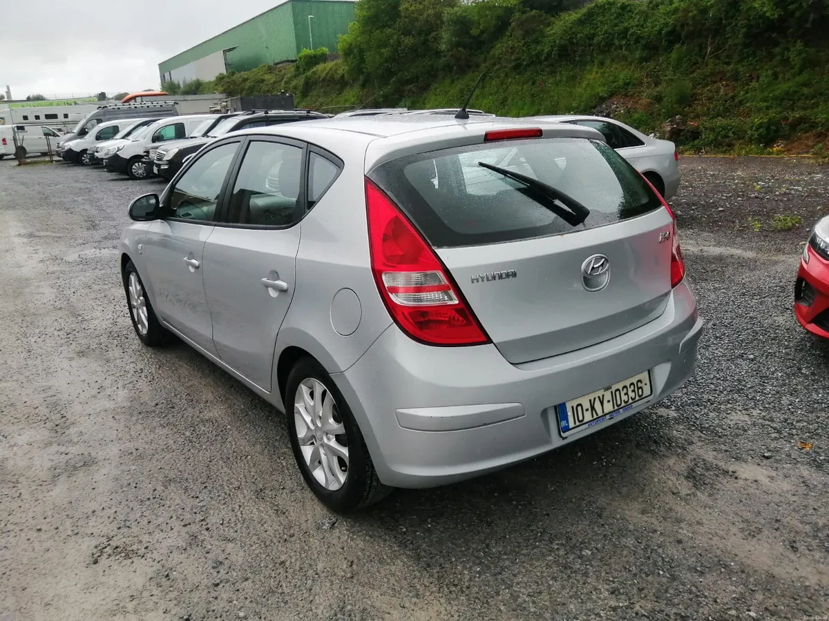 Hyundai i30 2010 - Image 4