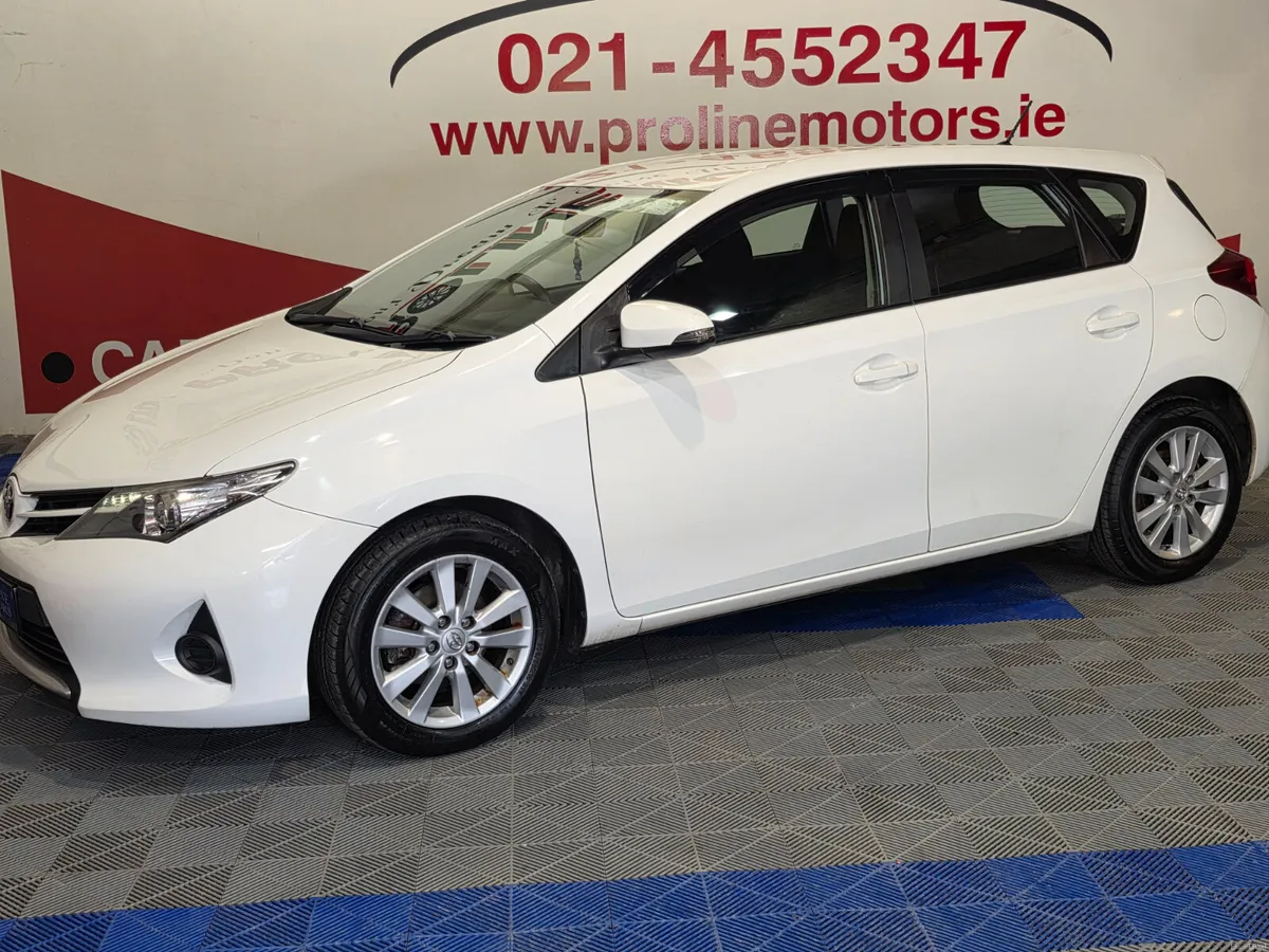 142 TOYOTA AURIS 1.4 D-4D DIESEL MANUAL - Image 4