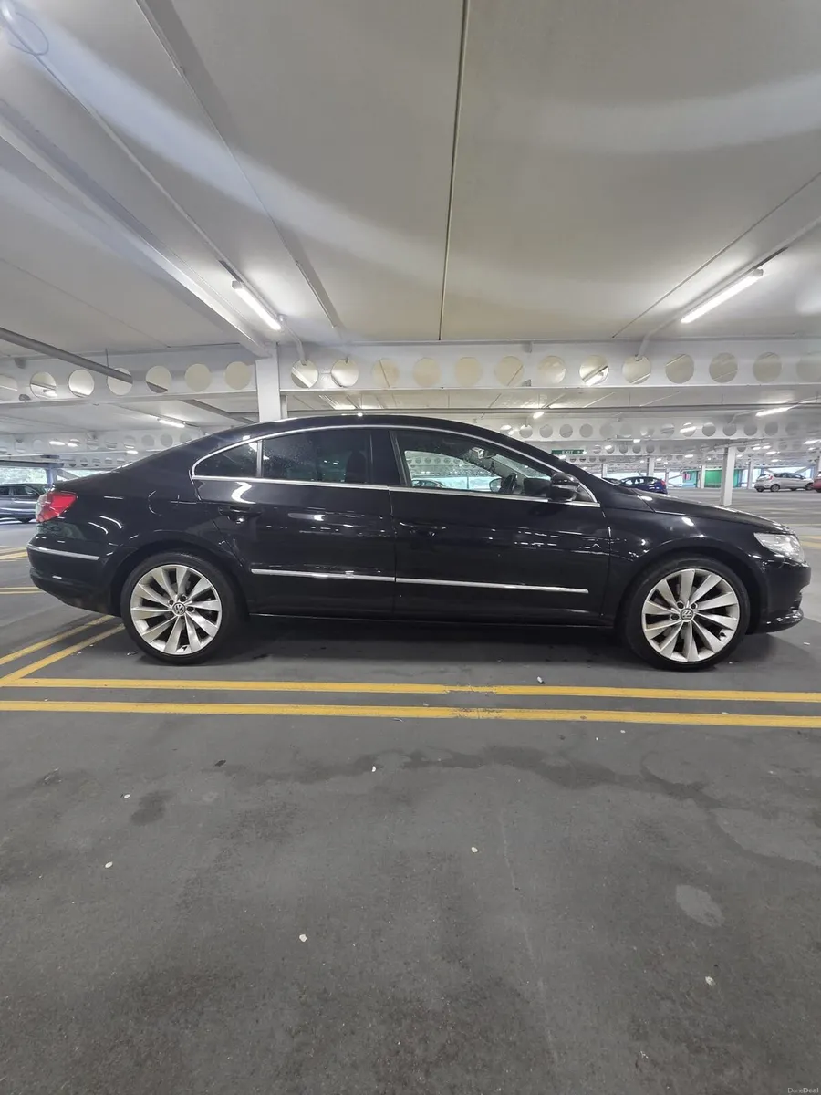2011 VW PASSAT CC GT like new, low miles - Image 2