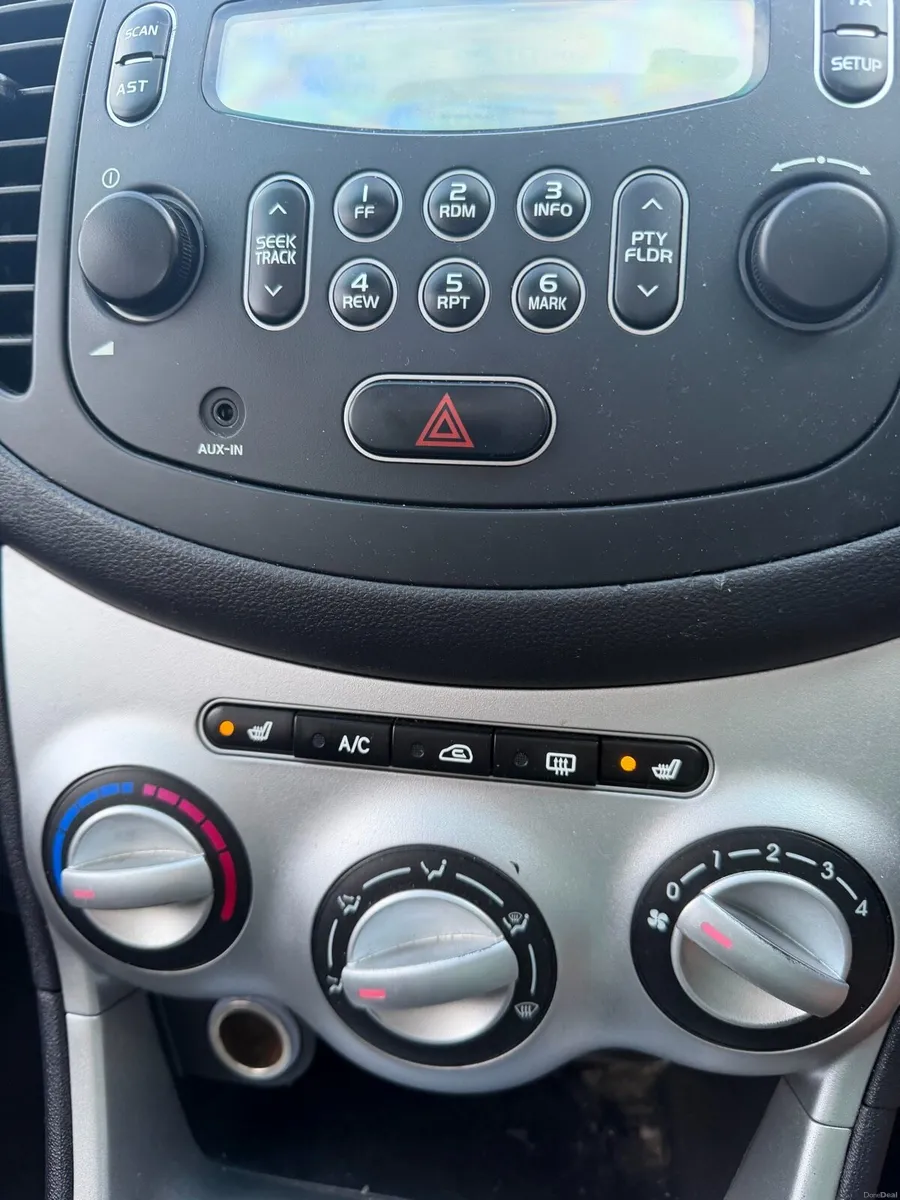 Car - Image 2