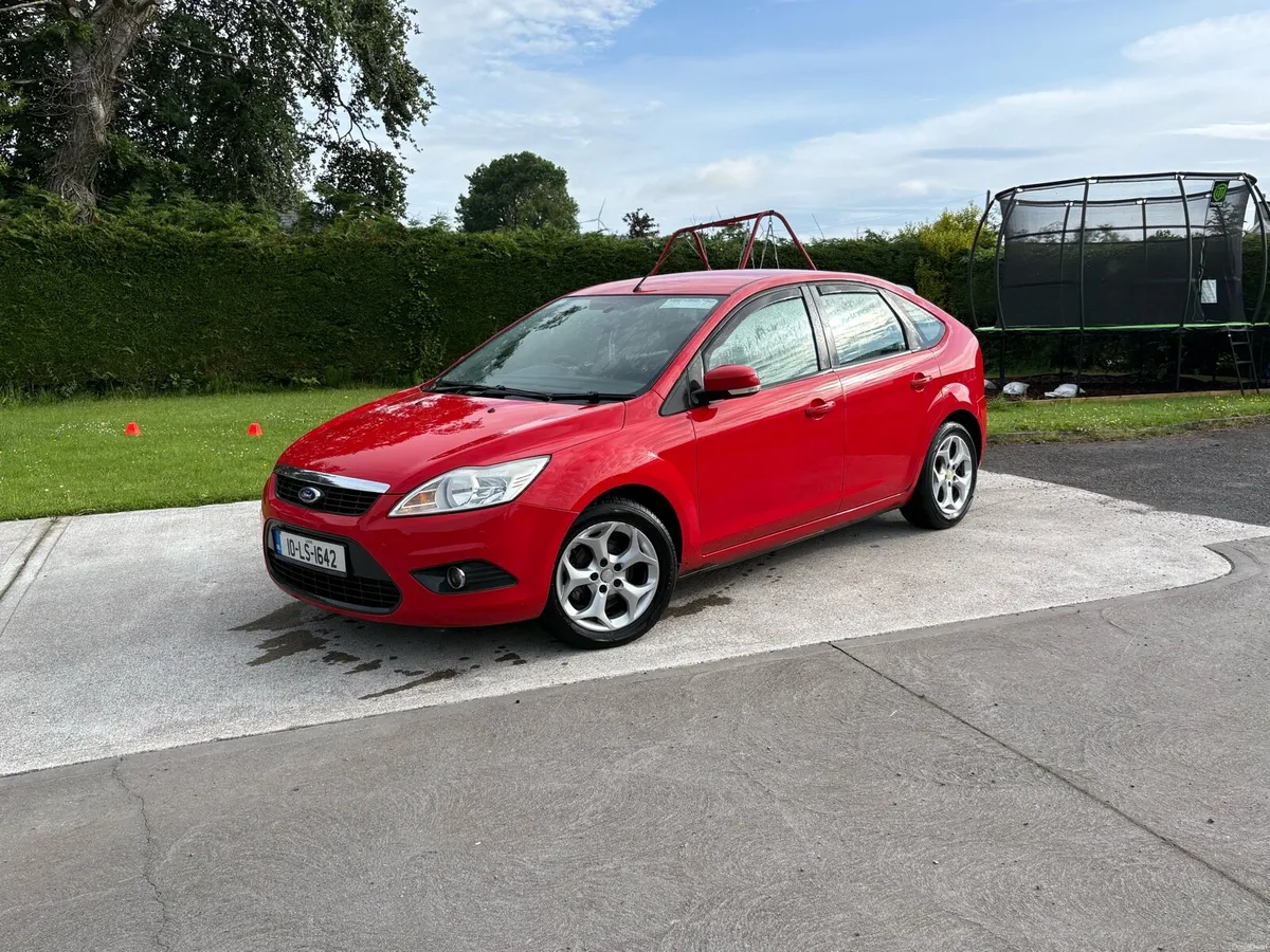 2010 FORD FOCUS NCT 02/27 TAX 01/27 - Image 1