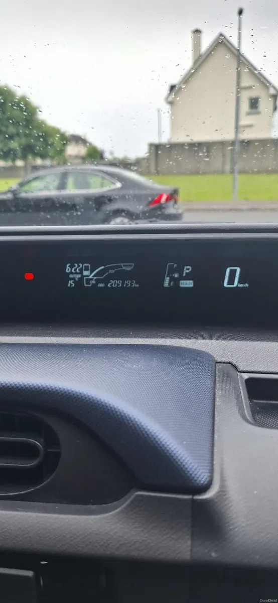 Toyota Aqua 2016 - Image 4