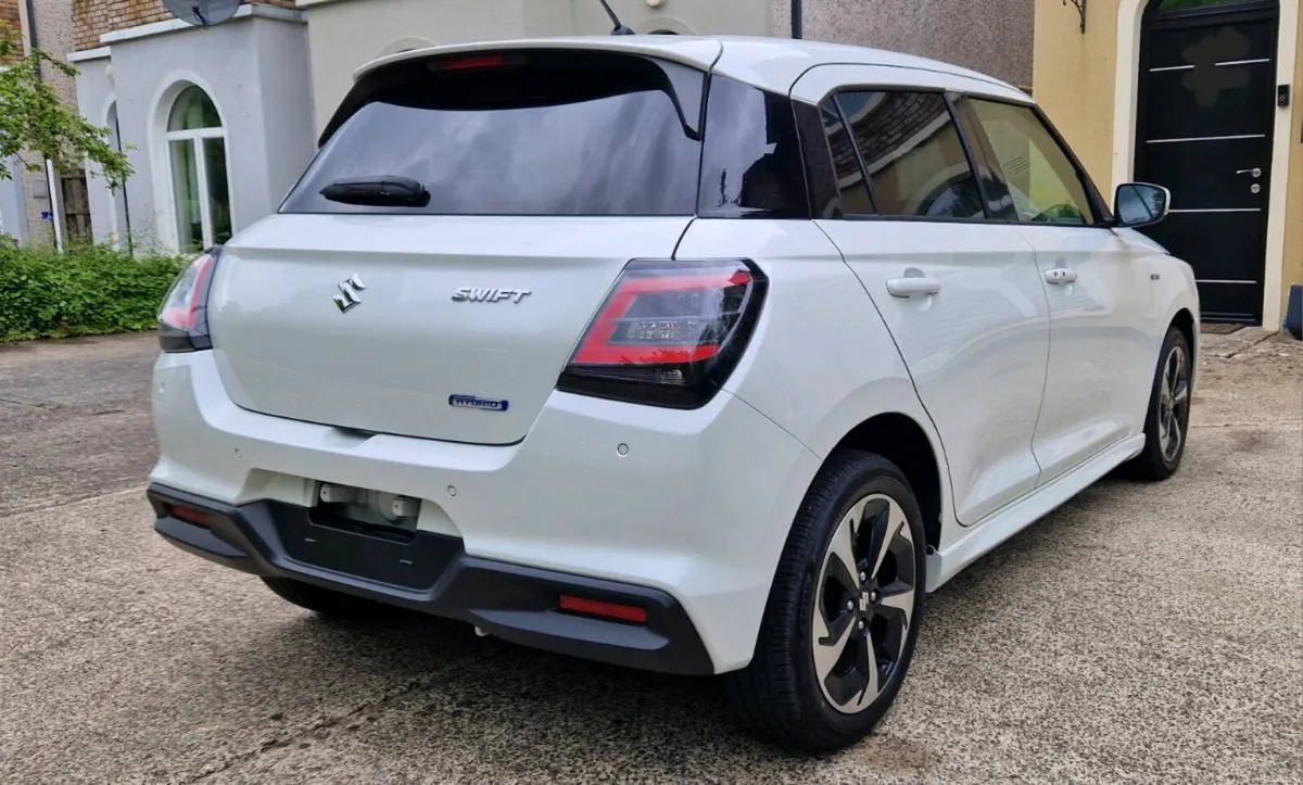 Suzuki Swift Hybrid 1.2 MZ High Specs 2024 11k KMS - Image 5