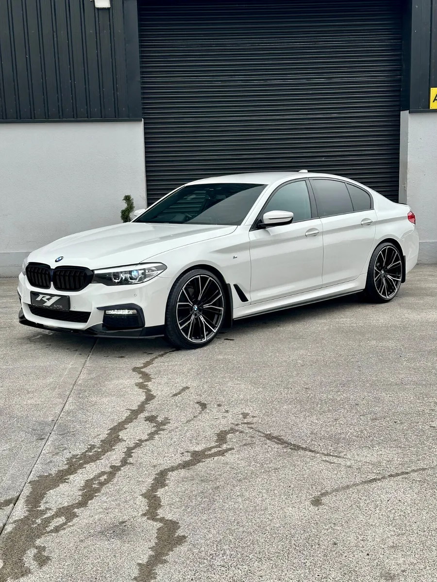 2017 BMW 520D MSPORT MPERFORMANCE - Image 1