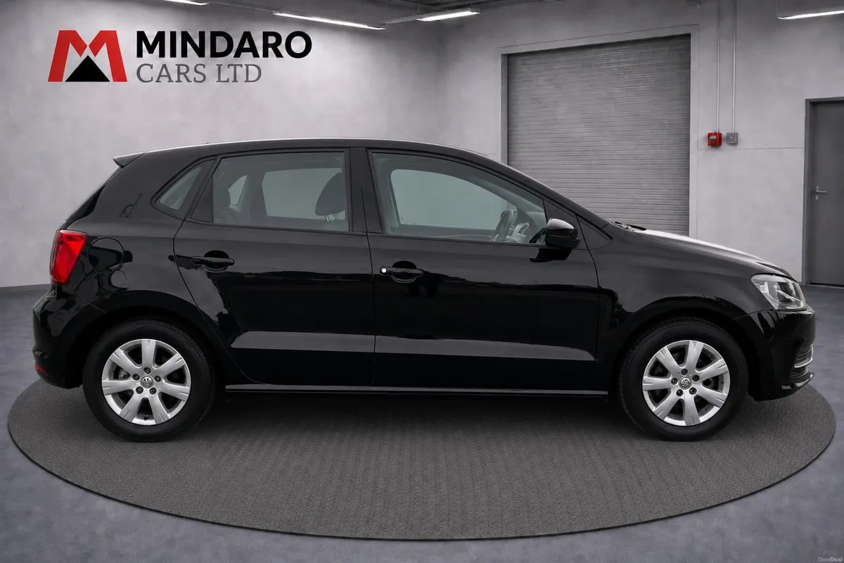 VW POLO//COMFORTLINE//VERY LOW KMS - Image 2