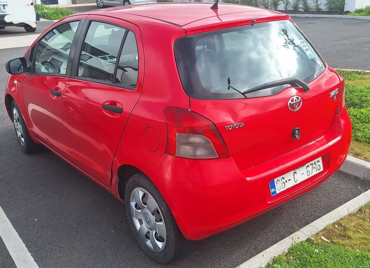 Toyota Yaris 2006 - Image 3
