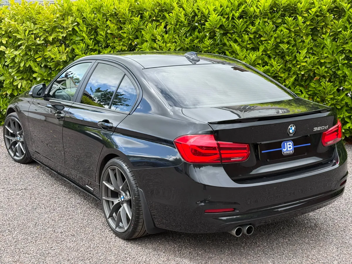 BMW 320D 2017 New Alloys included - Image 2