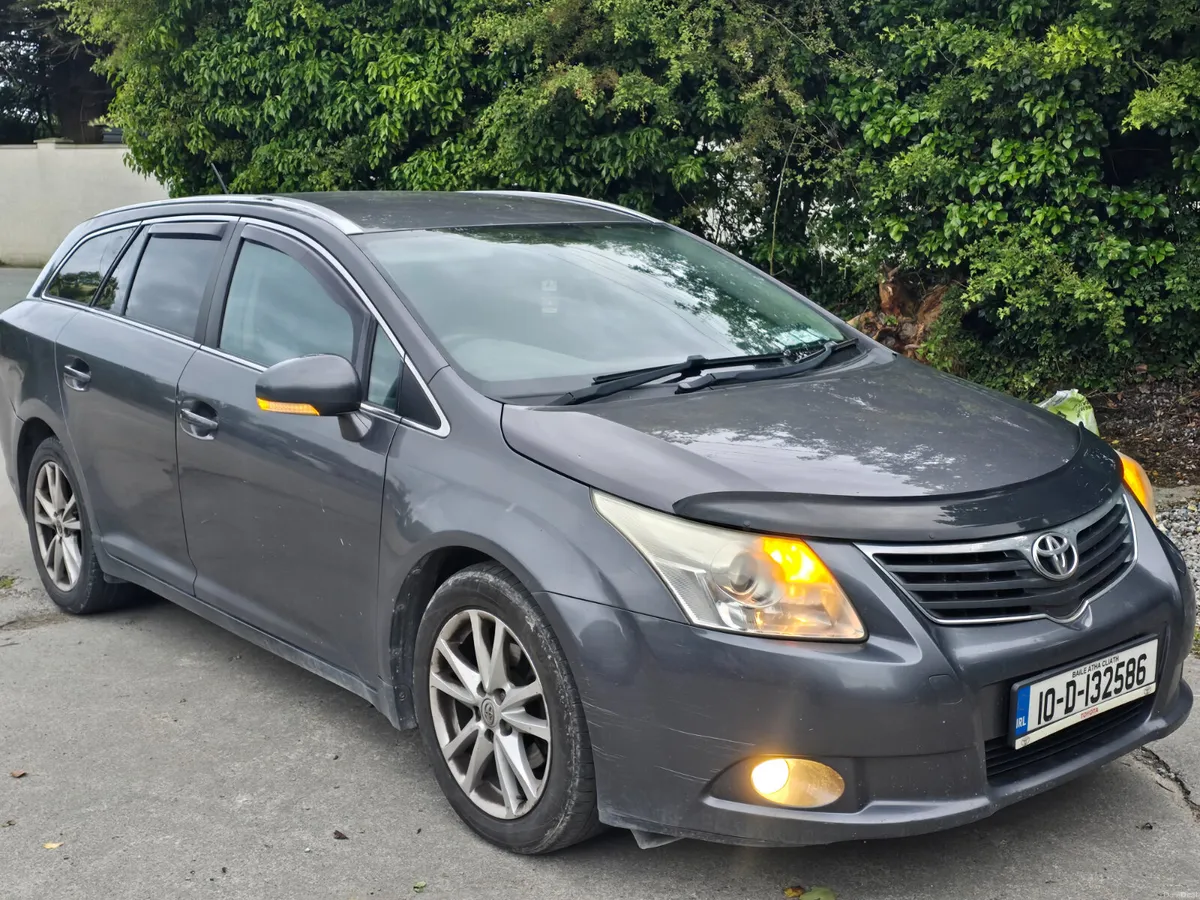 €1333 Toyota Avensis 2010 diesel   .€1333 - Image 1