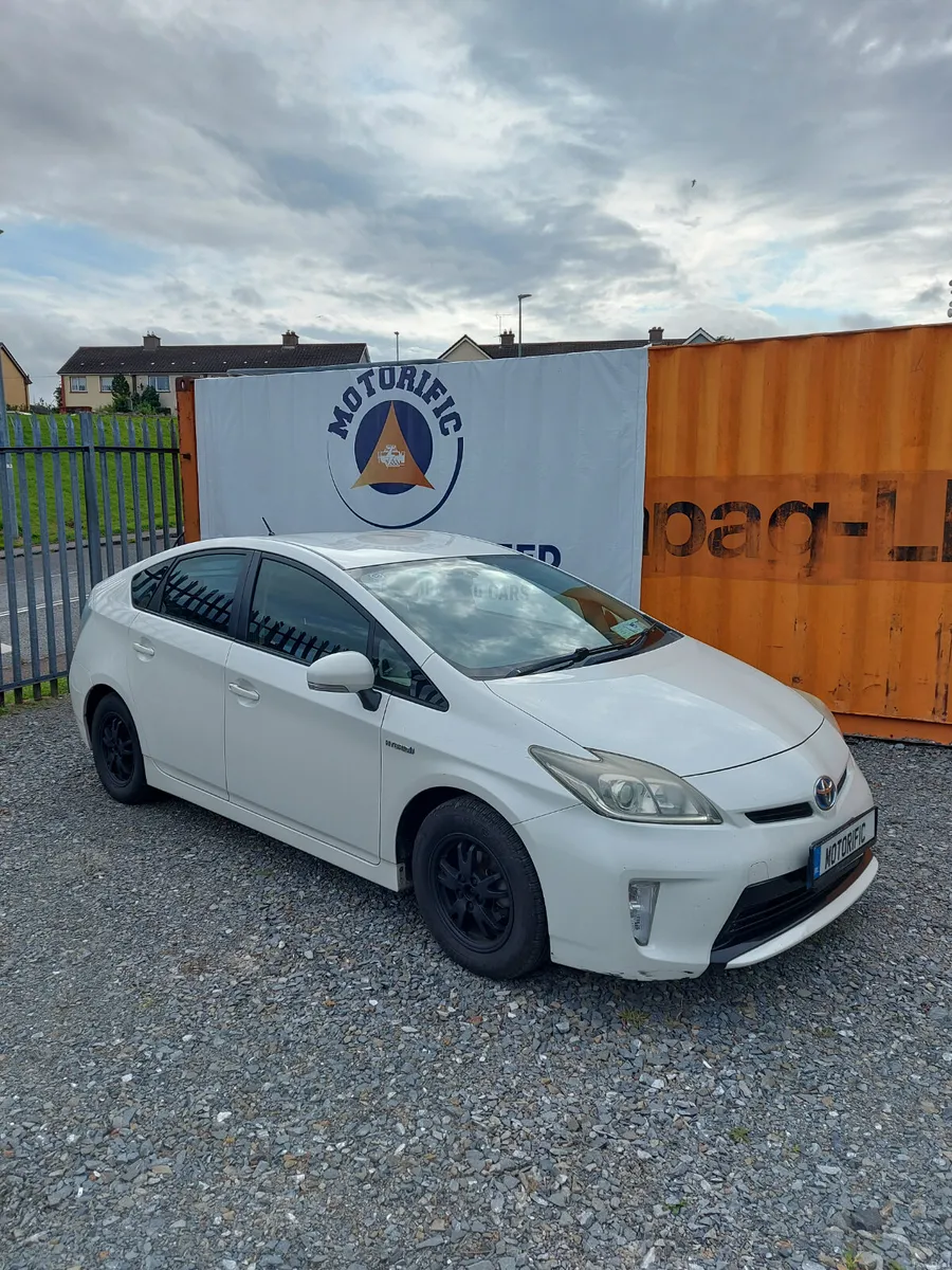 Toyota Prius 2013 | Rev Camera | New NCT - Image 3