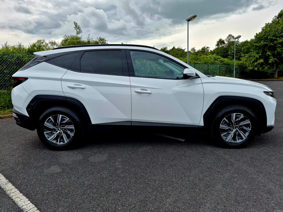 2023  HYUNDAI TUCSON 1.6 HEV HYBRID EXECUTIVE - Image 2