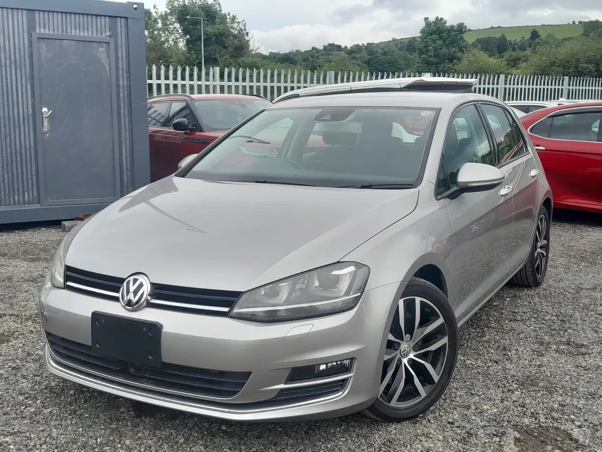 Volkswagen Golf 1.4L Petrol TSI HIGH LINE BLUEMOTI - Image 3