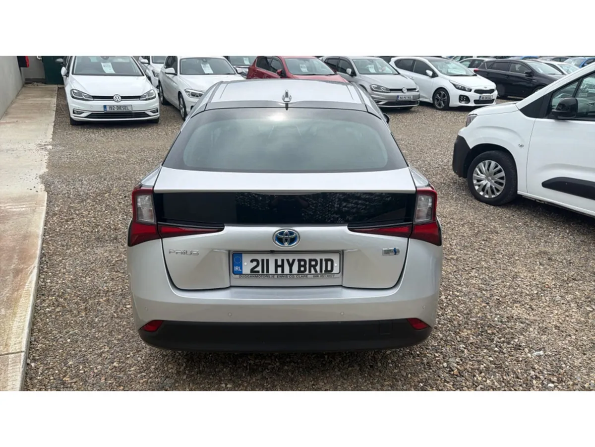 Toyota Prius 1.8 hybrid self charging - Image 6