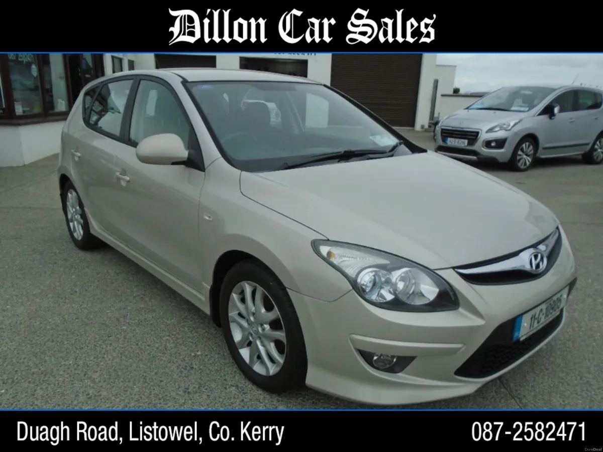 Hyundai i30 1.6 DELUXE D 5DR - Image 2