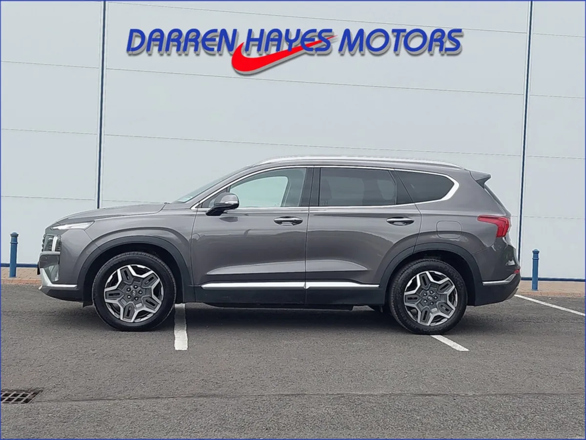 Hyundai Santa Fe ULTIMATE PHEV AU - Image 4