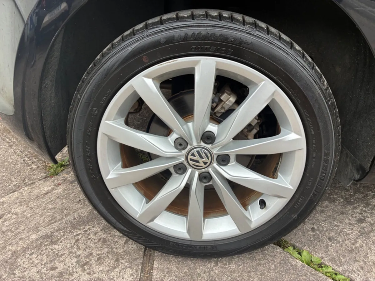 Volkswagen Golf 1.2 petrol automatic - Image 2