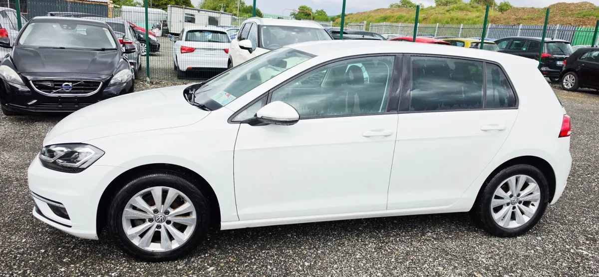 Volkswagen Golf 2017  Automatic New NCT - Image 4