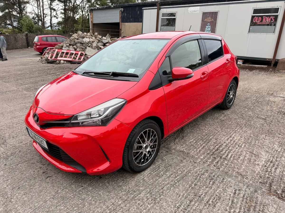 2015 Toyota Vitz 1.3 Petrol Automatic - Image 3