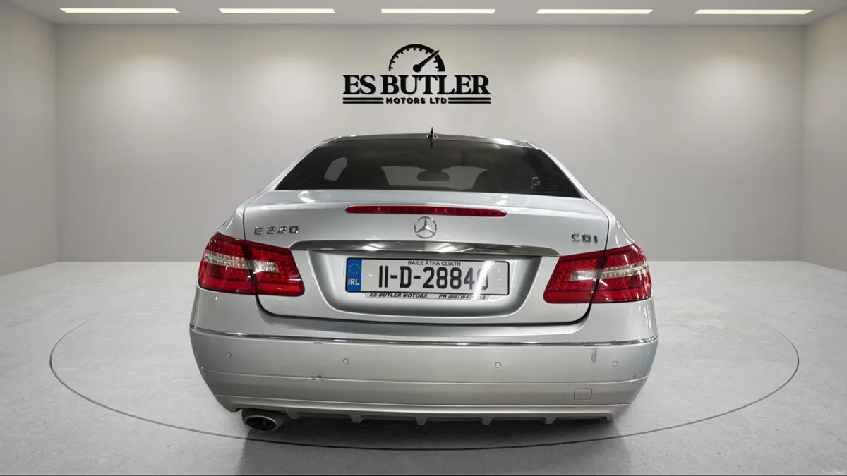 2011 Mercedes-Benz E220 Coupe 2.1L AUTO AMG SPORT - Image 4