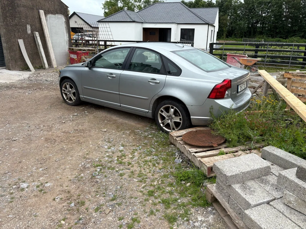 Volvo S40 - Image 2