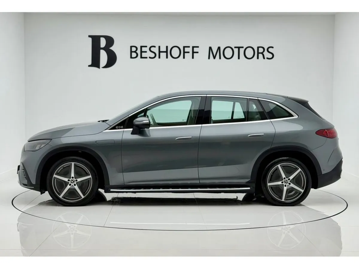 Mercedes-Benz EQE 300 AMG LINE SUV=LIGHT INTERIOR/ - Image 2
