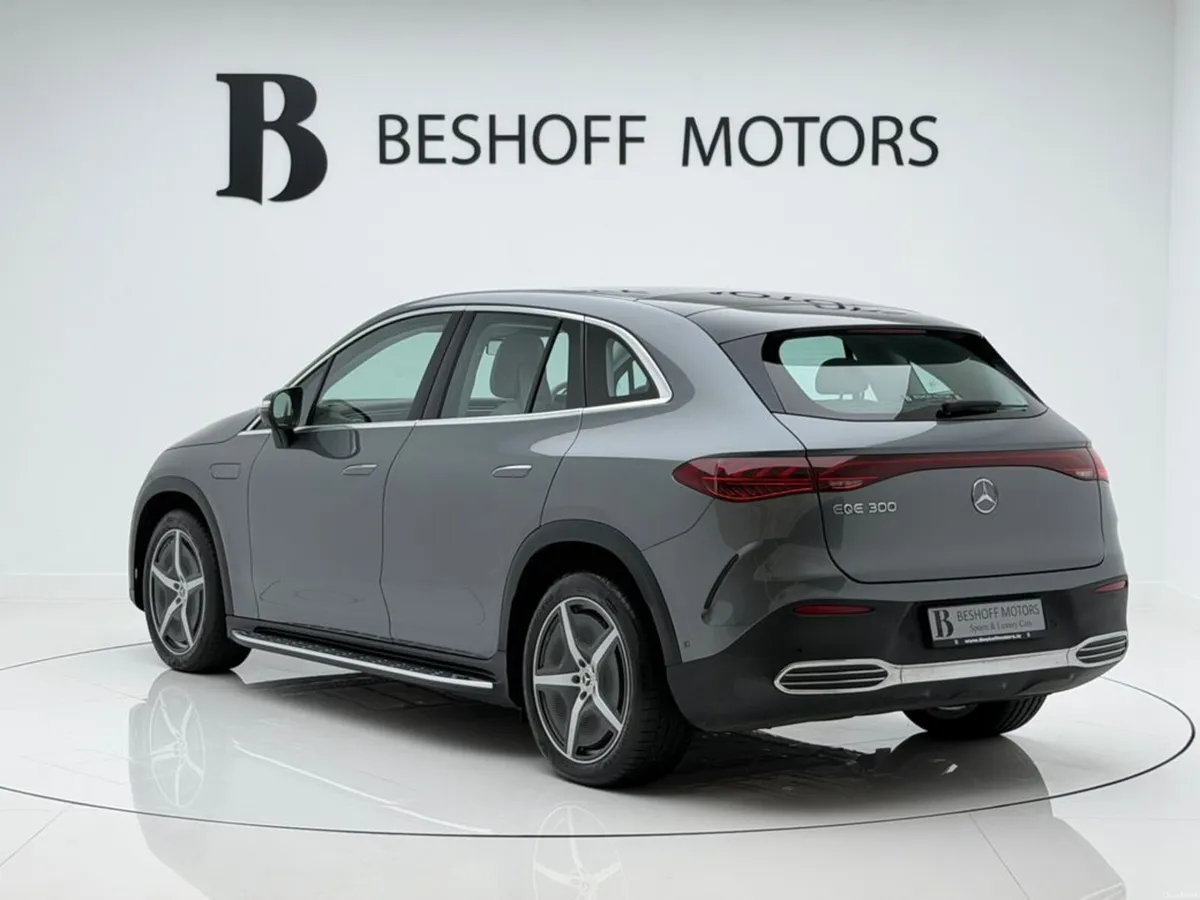 Mercedes-Benz EQE 300 AMG LINE SUV=LIGHT INTERIOR/ - Image 3