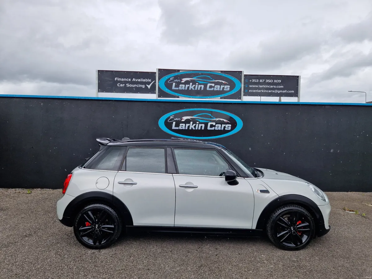 152 Mini Cooper 1.5 Petrol Low Miles Class Car - Image 4