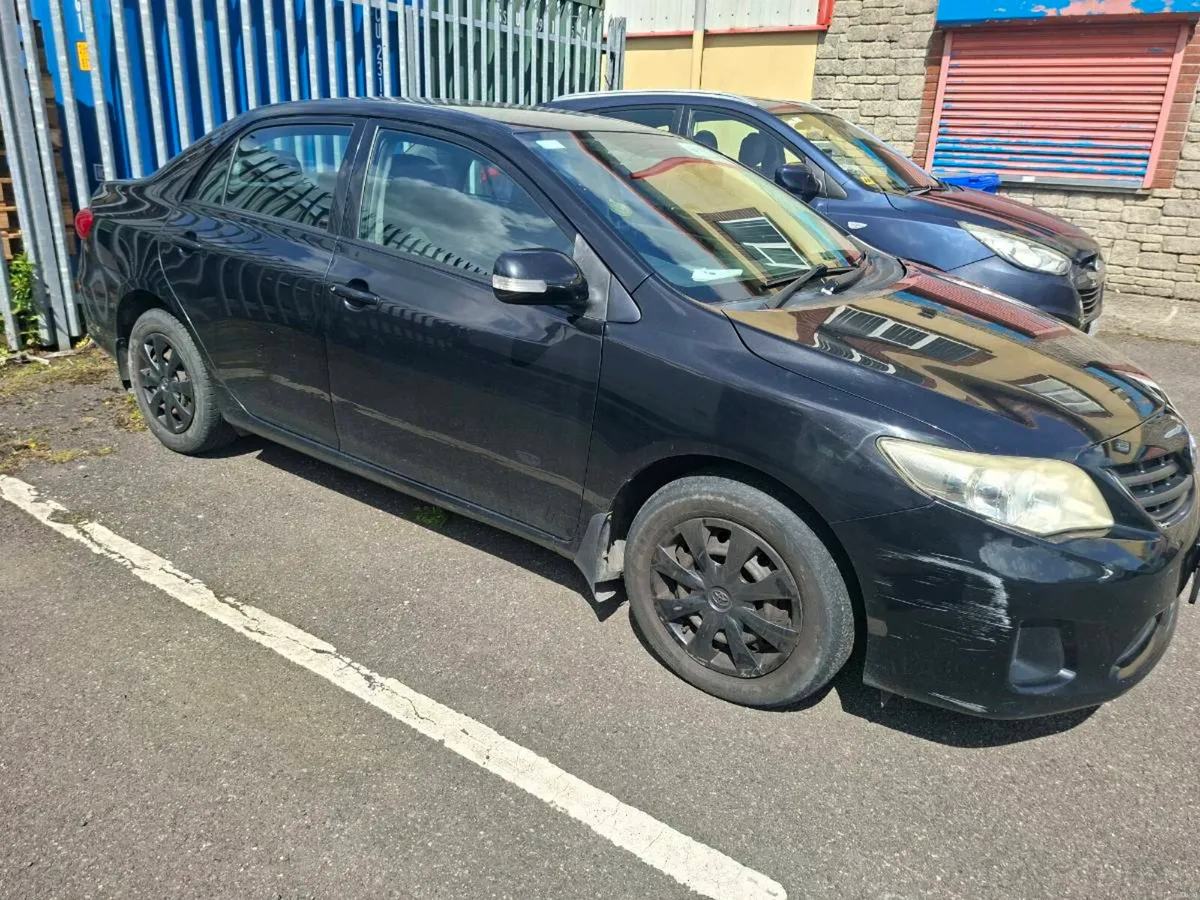 Toyota corolla 2011, 1.4 4D4 - Image 2