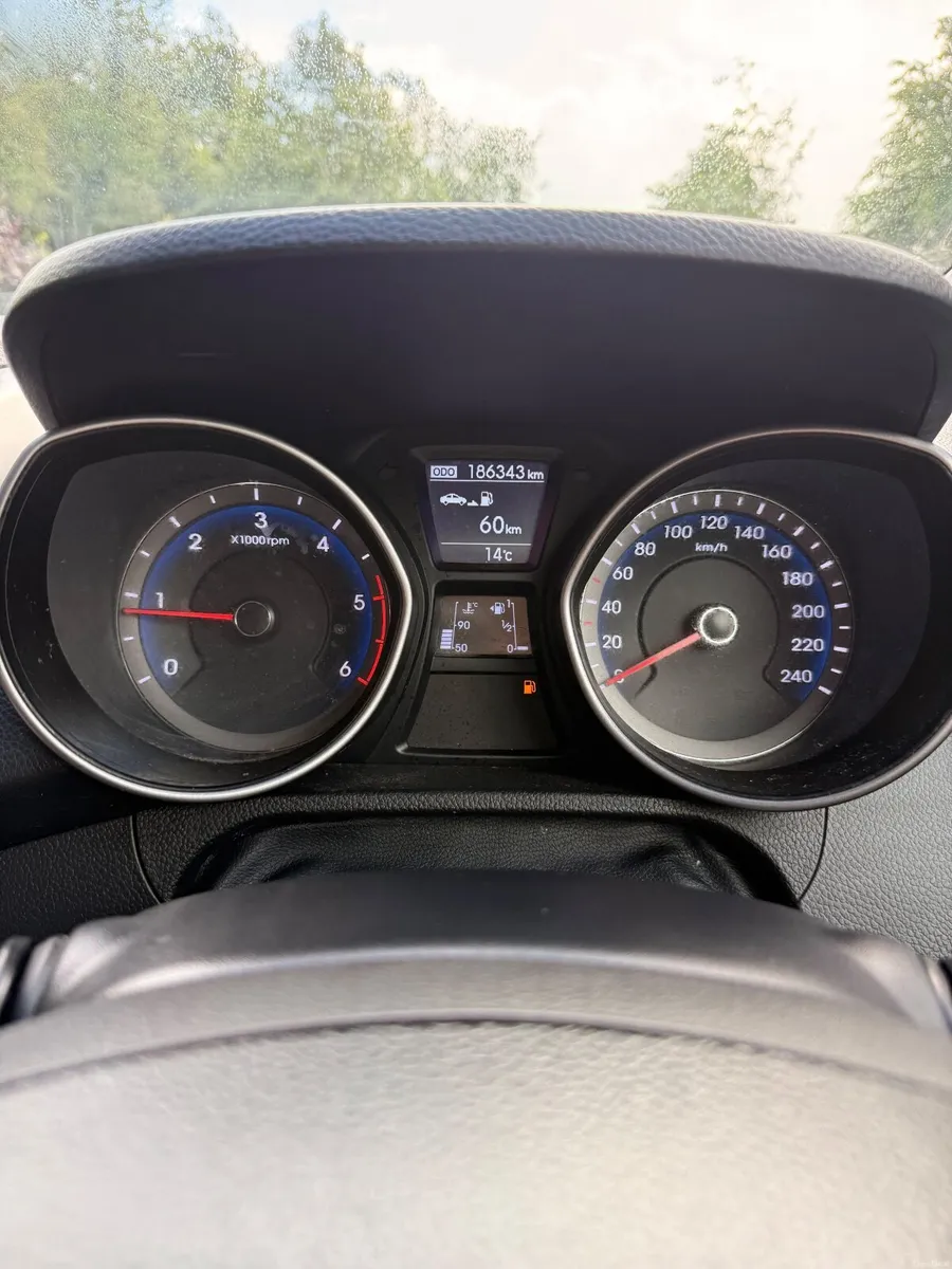 HYUNDAI I30 BLUETOOTH SUBWOFER - Image 3