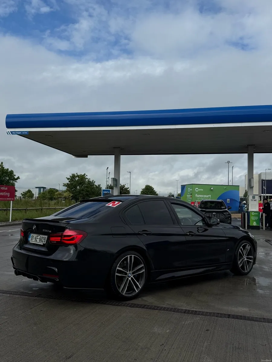 Bmw 330e Automatic M-Sport Shadow edition nct 3/27 - Image 4