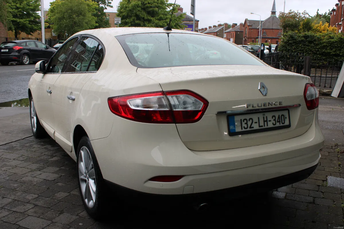 FLUENCE - 1.5D - R-LINK - 90BHP - NEW NCT - Image 4