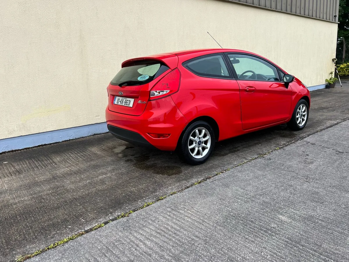 Ford fiesta - Image 4