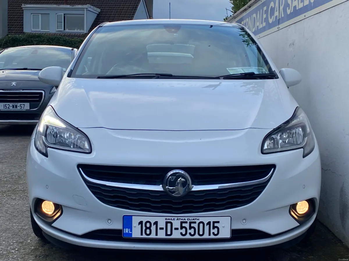 Opel  Corsa 1.4 Se Hi Spec heated seats air con - Image 3