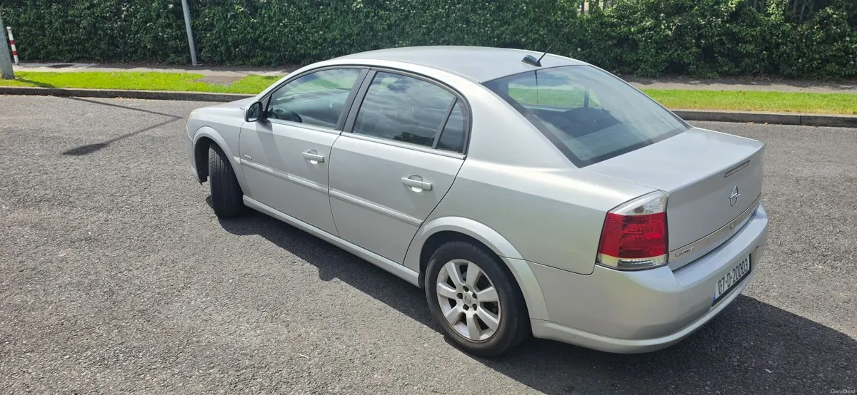 Opel Vectra One Owner - Image 4