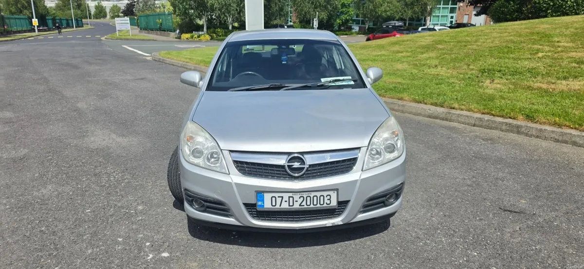 Opel Vectra One Owner - Image 2